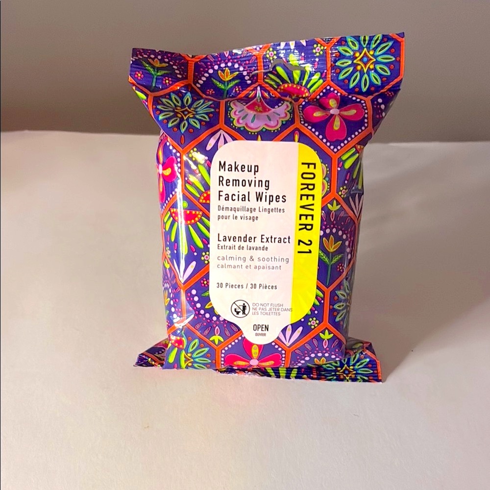3/$15 Forever 21 Makeup Removal Facial Wipes – Lavender Extract, 30 Pieces